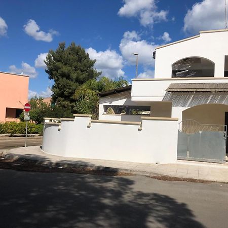 Odegos Mono & Trilo Bed & Breakfast Torre dell'Orso Dış mekan fotoğraf