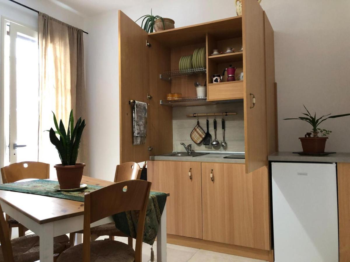 Odegos Mono & Trilo Bed & Breakfast Torre dell'Orso Dış mekan fotoğraf